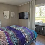 Eifeloase 1 Und 2 Fuer Insgesamt 12 Personen Haustiere アパート